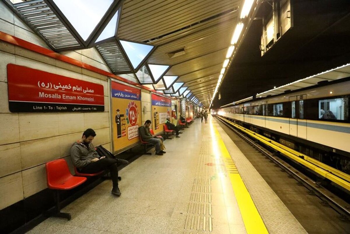 آتش‌سوزی در مترو تهران مهار شد
