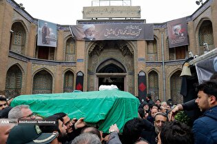 مراسم تشییع پیکر آیت‌الله امامی کاشانی در تهران