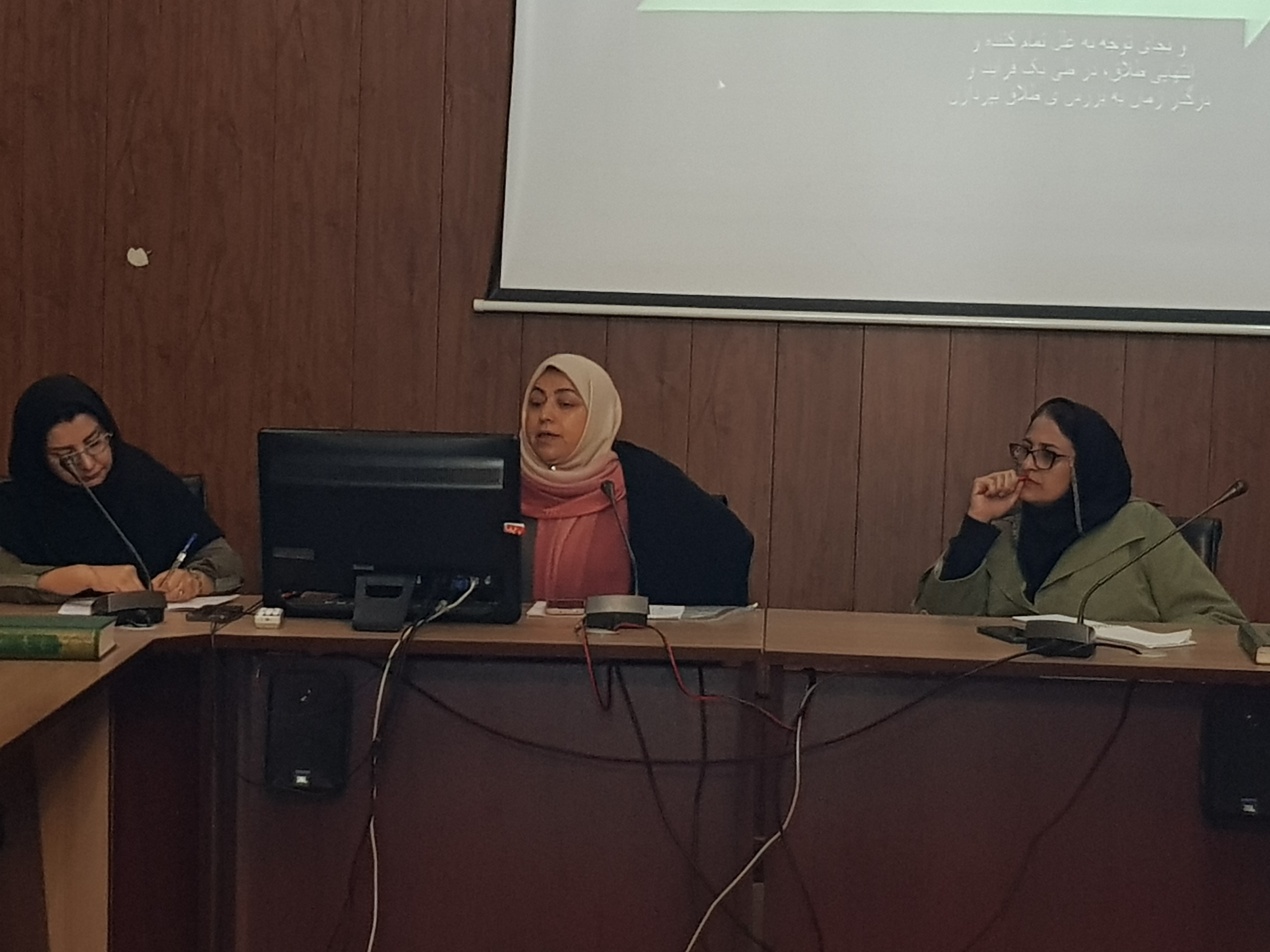 تشریح عوامل مرتبط با واقعیت اجتماعی طلاق تشریح عوامل مرتبط با واقعیت اجتماعی طلاق