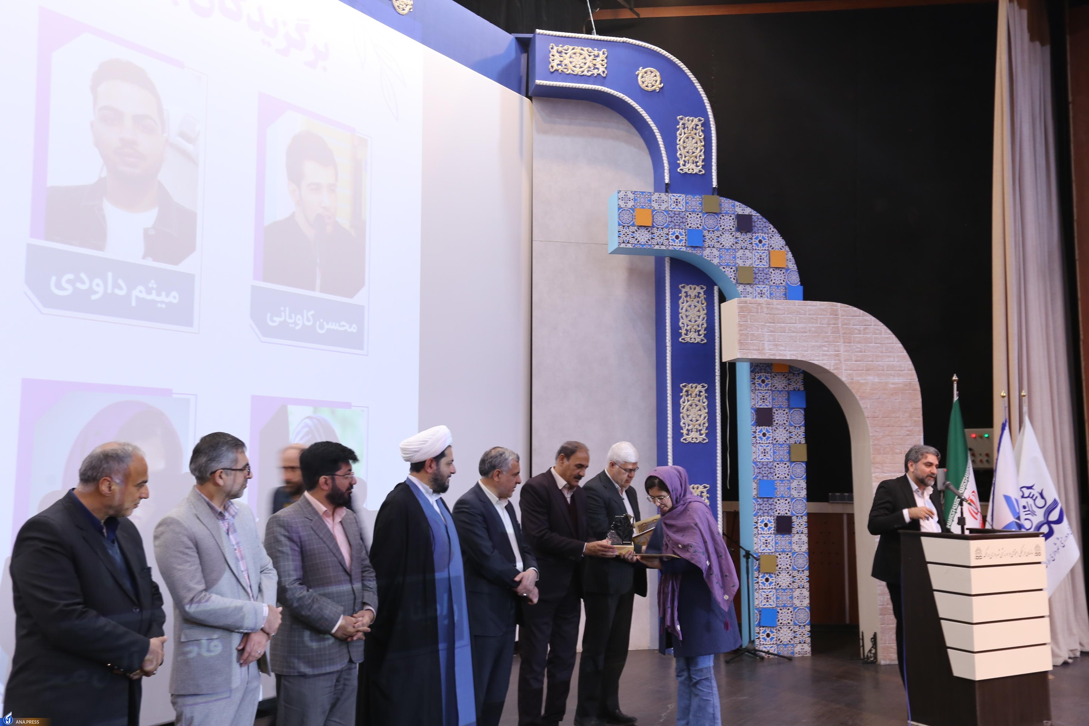 پرداختن به «شعر انتظار» نمونه‌ای از شعائر الهی و دینی است