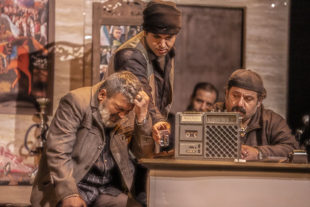 نمایش «چای تلخ» فیلم سینمایی خواهد شد/ عرصه برای تولیدات تئاتری بسیار تنگ است نمایش «چای تلخ» فیلم سینمایی خواهد شد/ عرصه برای تولیدات تئاتری بسیار تنگ است