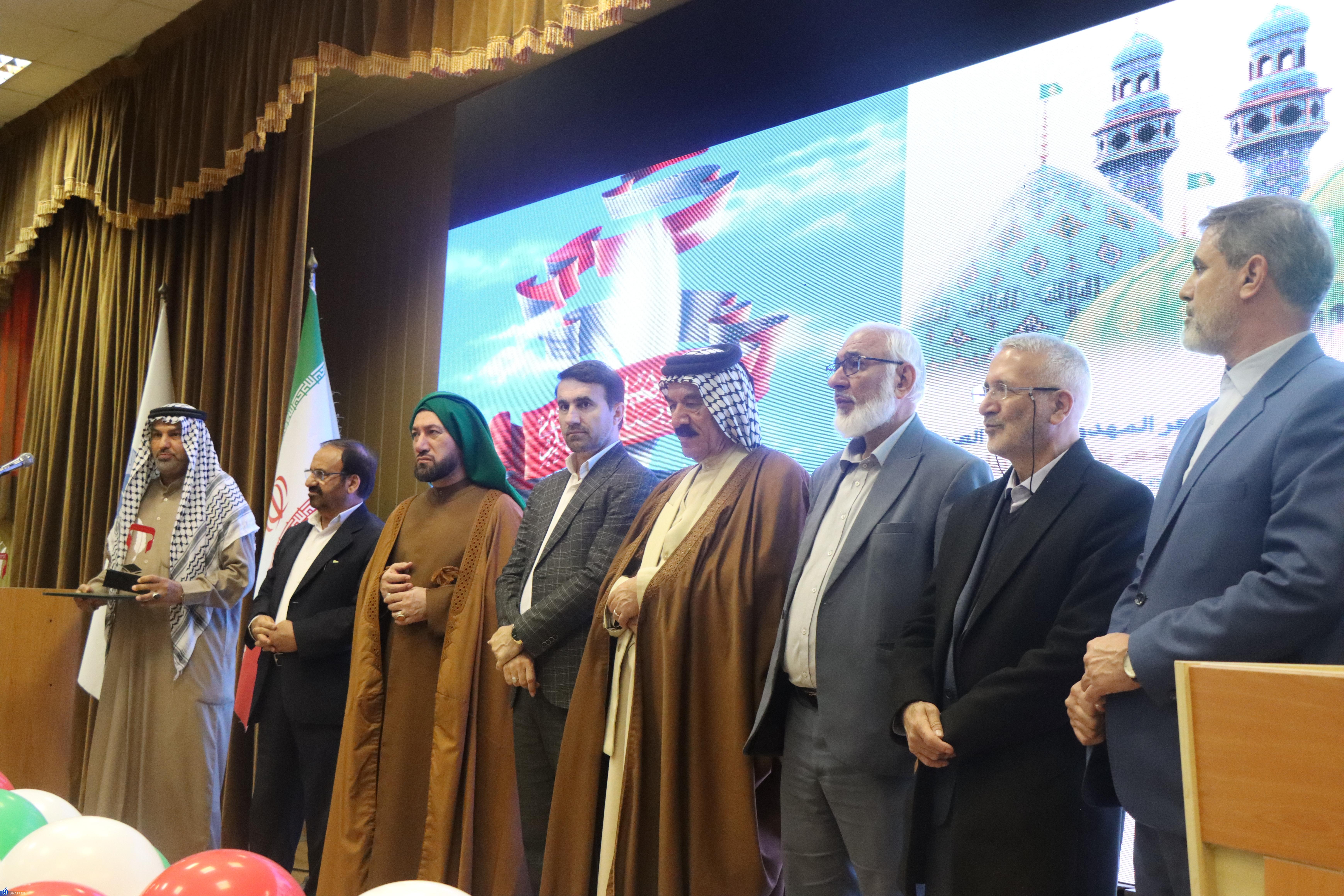 انتقال مفاهیم فرهنگی و تربیتی در دانشگاه آزاد با مقوله شعر انتقال مفاهیم فرهنگی و تربیتی در دانشگاه آزاد با مقوله شعر