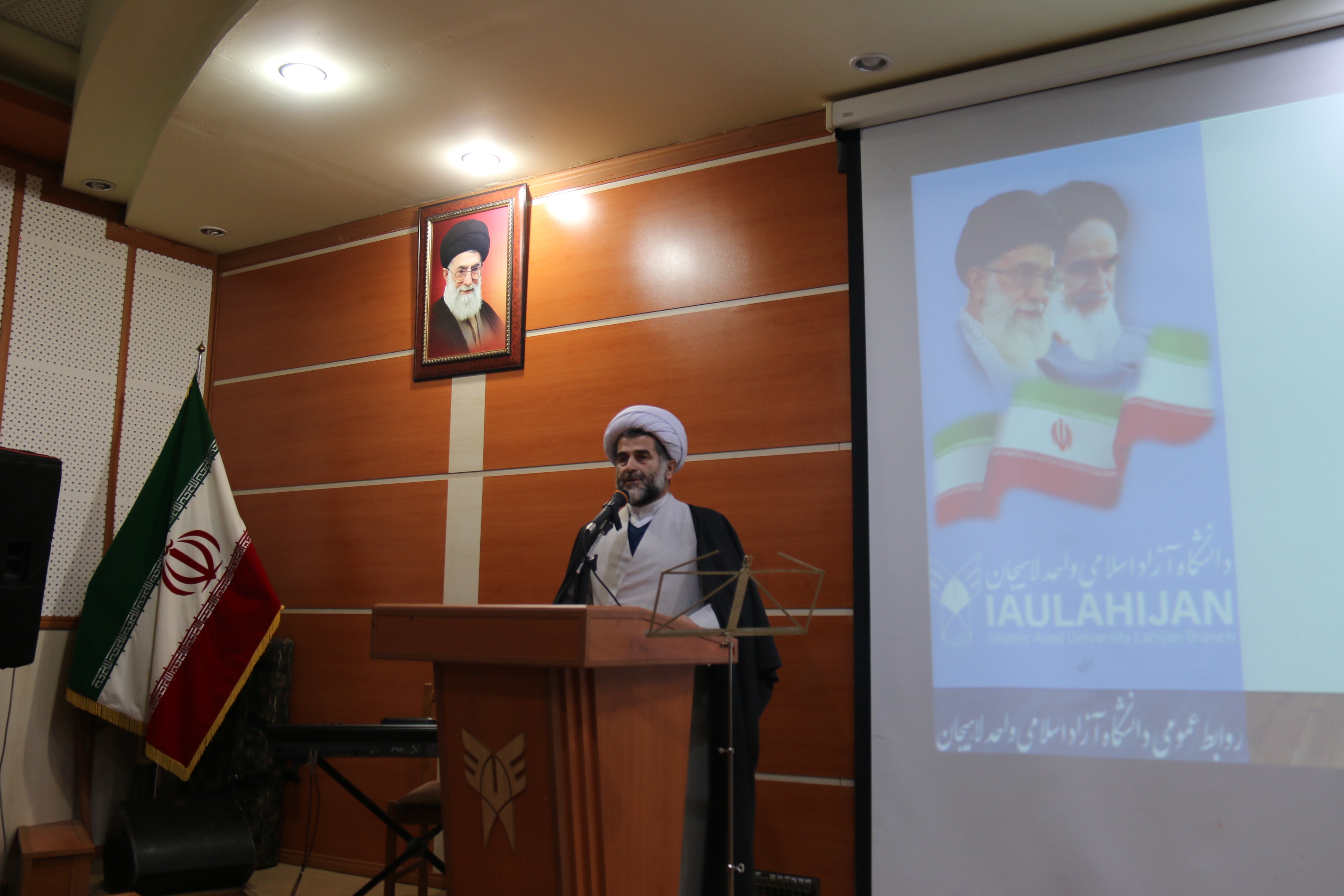 احترام به گذشتگان و پیشکسوتان وظایف ماست احترام به گذشتگان و پیشکسوتان وظایف ماست