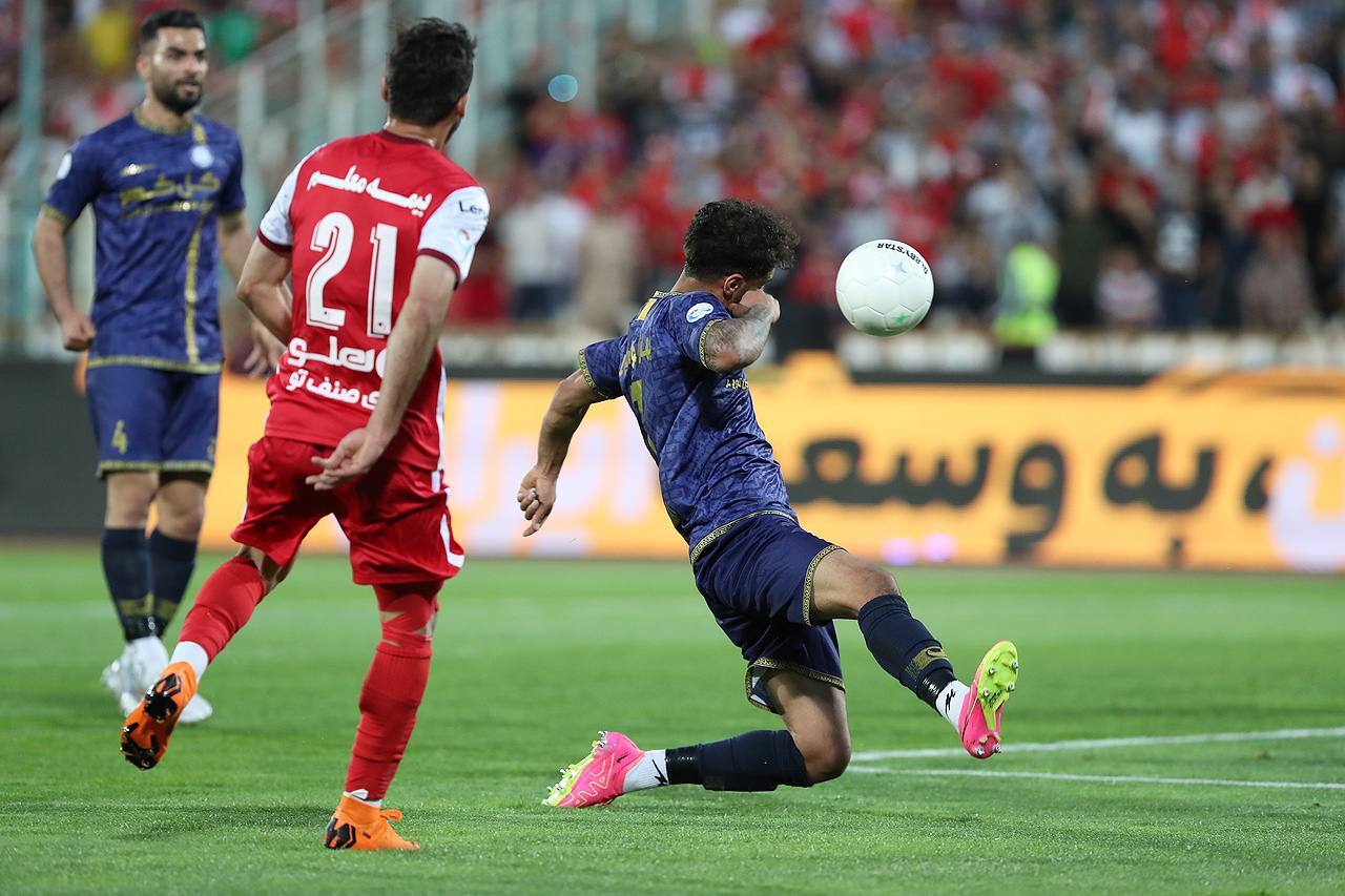 لحظه به لحظه با پنالتی پرسپولیس از روی تیزهوشی صادقی+ تصاویر