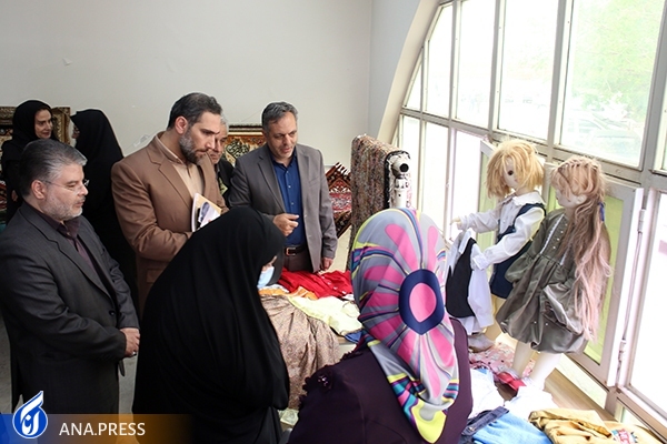 نمایشگاه متمرکز هفته مشاغل ۱۳ غرفه فرهنگی و دانشجویی دارد/ از تولید محصولات ارگانیک تا طراحی و دوخت نمایشگاه متمرکز هفته مشاغل ۱۳ غرفه فرهنگی و دانشجویی دارد/ از تولید محصولات ارگانیک تا طراحی و دوخت