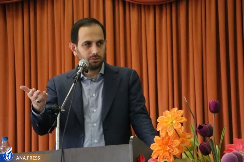 شهید مطهری اندیشیدن مستقل و منعطف را توأمان ایجاد کرد شهید مطهری اندیشیدن مستقل و منعطف را توأمان ایجاد کرد