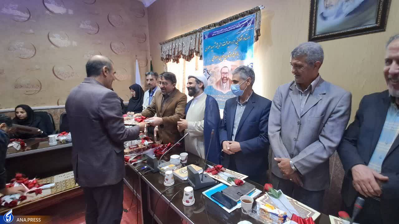 دانشگاه آزاد اسلامی علاوه بر تولید علم رسالت تبیین اندیشههای فرهنگ اسلامی را برعهده دارد دانشگاه آزاد اسلامی علاوه بر تولید علم رسالت تبیین اندیشههای فرهنگ اسلامی را برعهده دارد