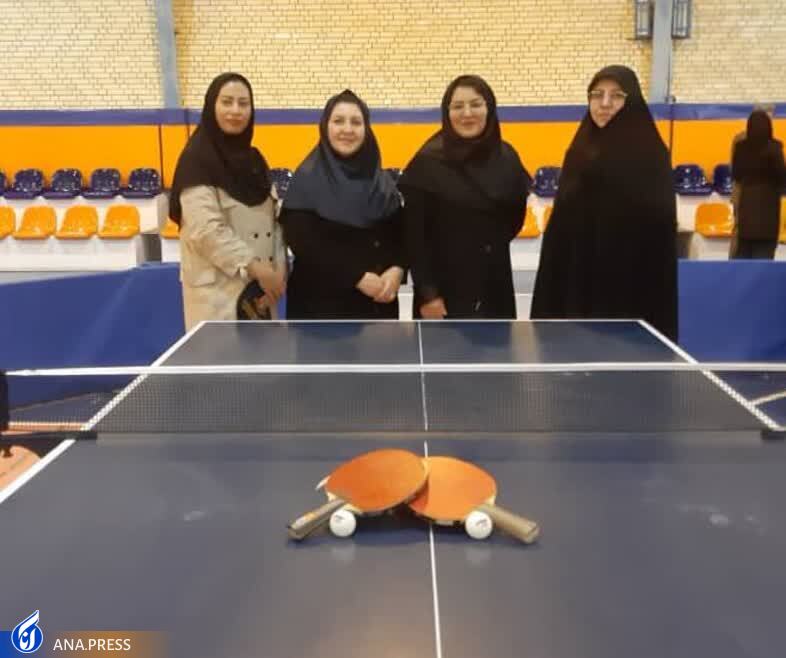معرفی نفرات برتر مسابقات تنیس روی میز و بدمینتون دانشزاد اسلامی شیراز معرفی نفرات برتر مسابقات تنیس روی میز و بدمینتون دانشزاد اسلامی شیراز
