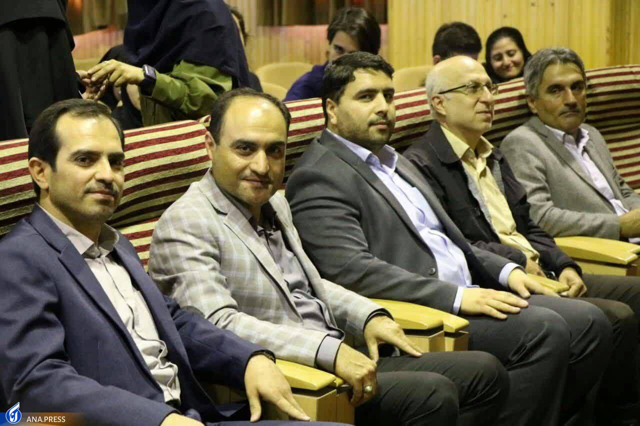 موضوع اسماء حسنی در جشنواره رنگ خدا فضای رها و آزاد انتزاع را متبرک کرد موضوع اسماء حسنی در جشنواره رنگ خدا فضای رها و آزاد انتزاع را متبرک کرد