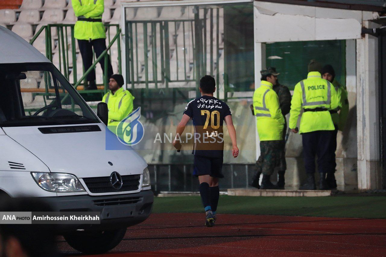 درگیری عالیشاه و دروازهبان پیکان تا اعتراض تمیروف به تصمیم سرمربی پیکان درگیری عالیشاه و دروازهبان پیکان تا اعتراض تمیروف به تصمیم سرمربی پیکان