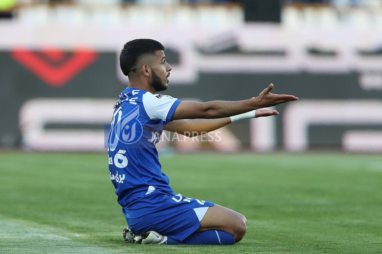 تصاویر خطای مشکوک به پنالتی قائدی مقابل صنعت نفت