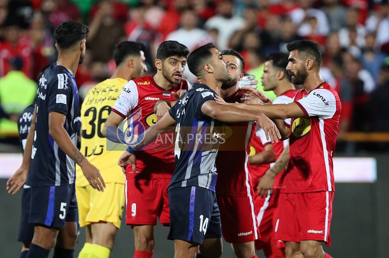 جدال سرخ‌پوشان با پیکانی‌ها+ تصاویر