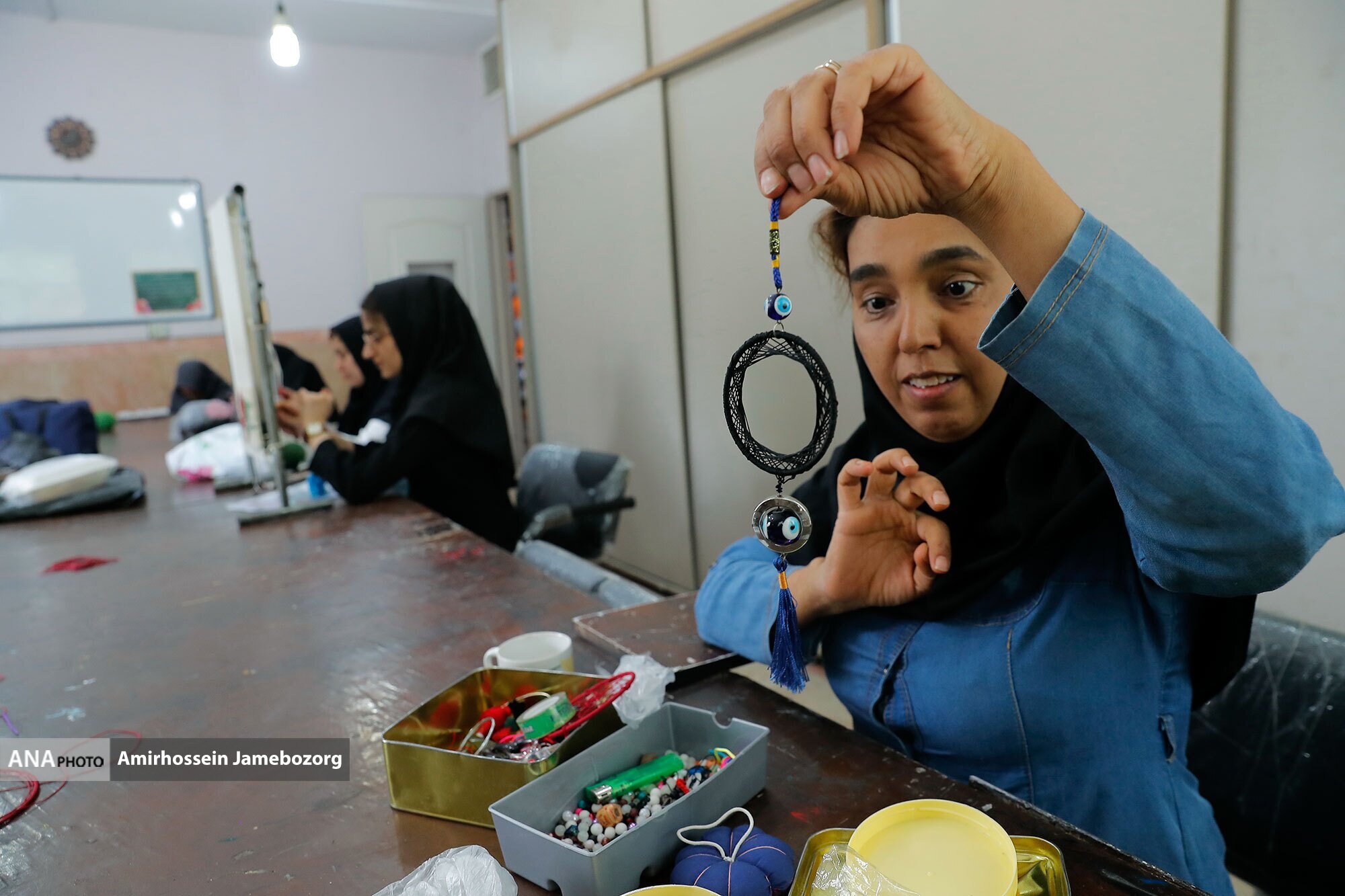 پیلههایی که پروانه شدند پیلههایی که پروانه شدند