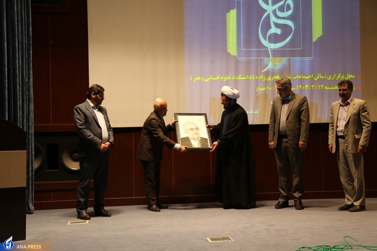 استادان دانشگاه دستاوردهای نظام را تبیین کنند استادان دانشگاه دستاوردهای نظام را تبیین کنند