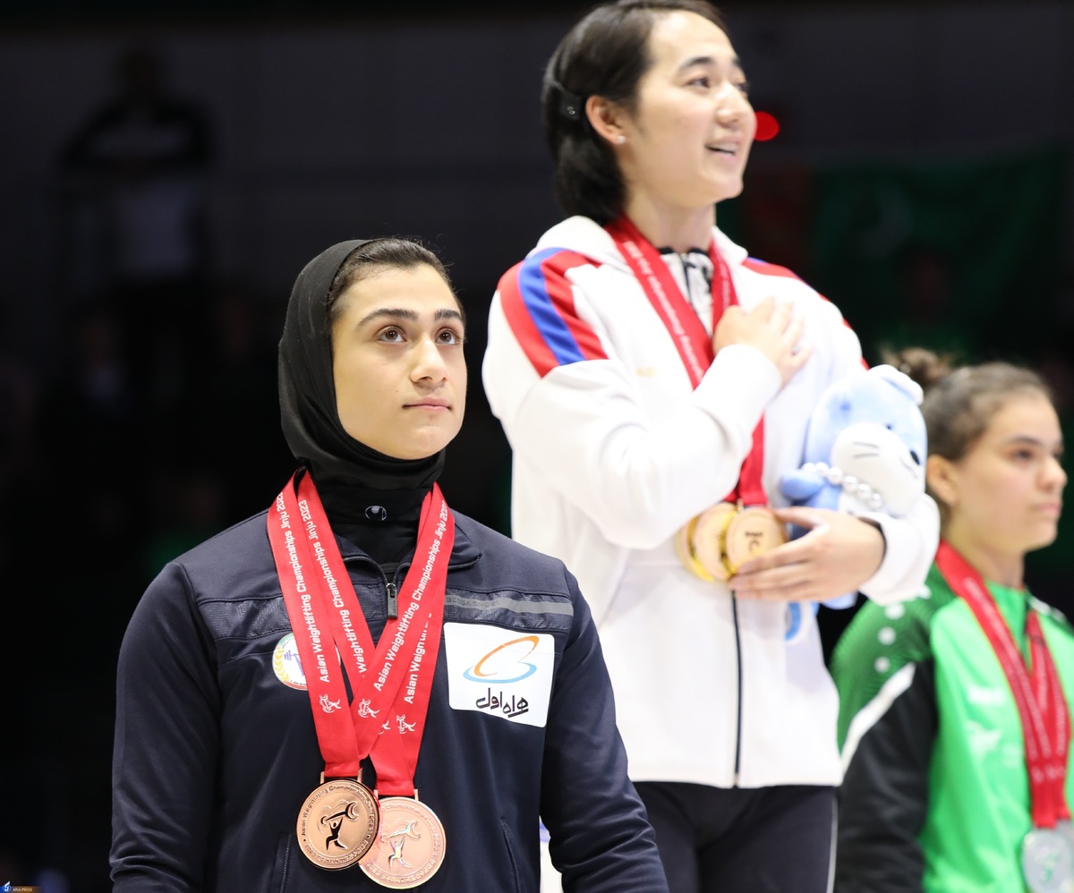دومین دختر افتخارآفرین وزنه‌برداری ایران: می‌توانستم بهتر کار کنم+ فیلم