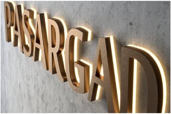 تابلو‌های تبلیغاتی