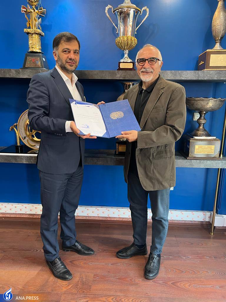 استقلال برای جوانها پیرگرایی کرد! /برکناری رئیس آکادمی با دستور هیات مدیره موقت! استقلال برای جوانها پیرگرایی کرد! /برکناری رئیس آکادمی با دستور هیات مدیره موقت!