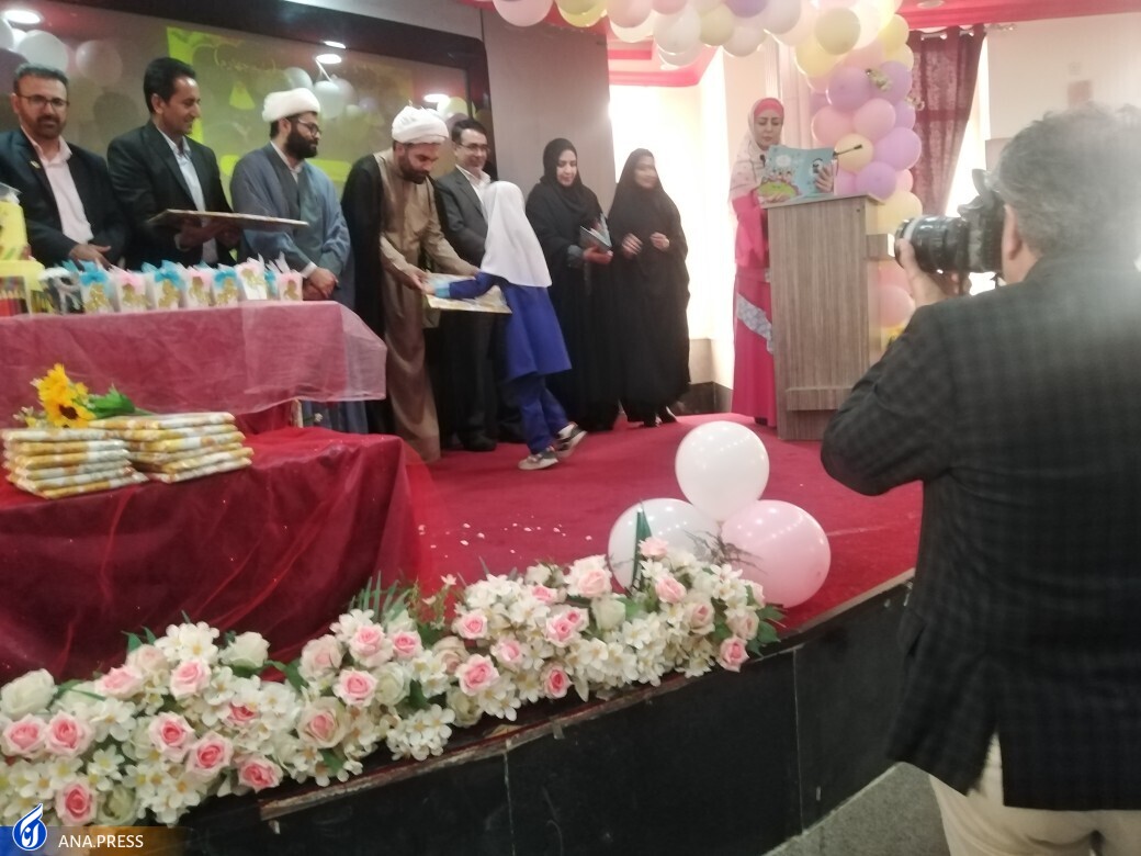 تعلیم و تربیت غنی شده با آموزه‌های دینی از وظایف معلمان است