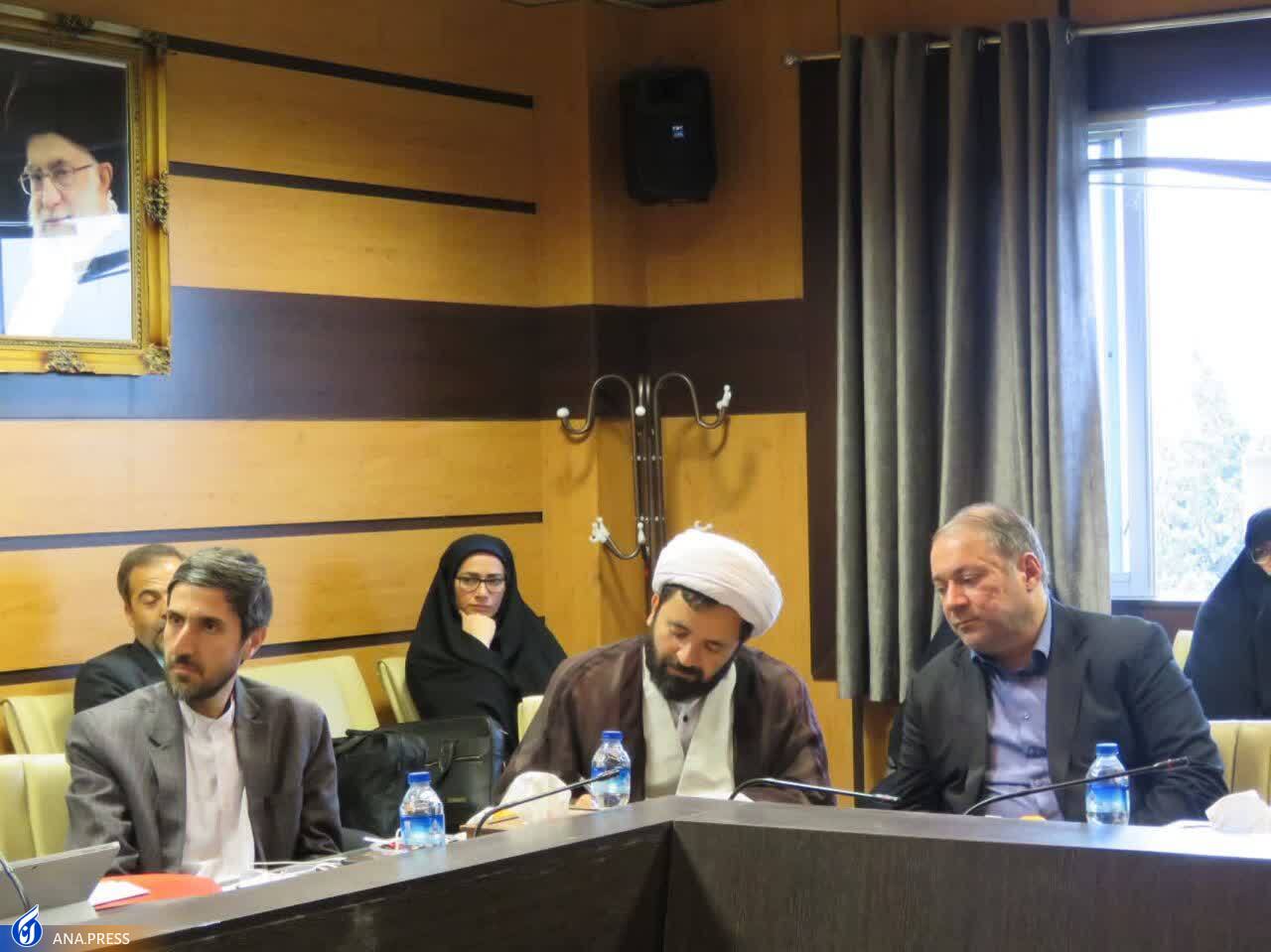 اقبال به دانشگاه از طریق بازگشت به مفهوم تعلیم و تربیت جامعه اقبال به دانشگاه از طریق بازگشت به مفهوم تعلیم و تربیت جامعه