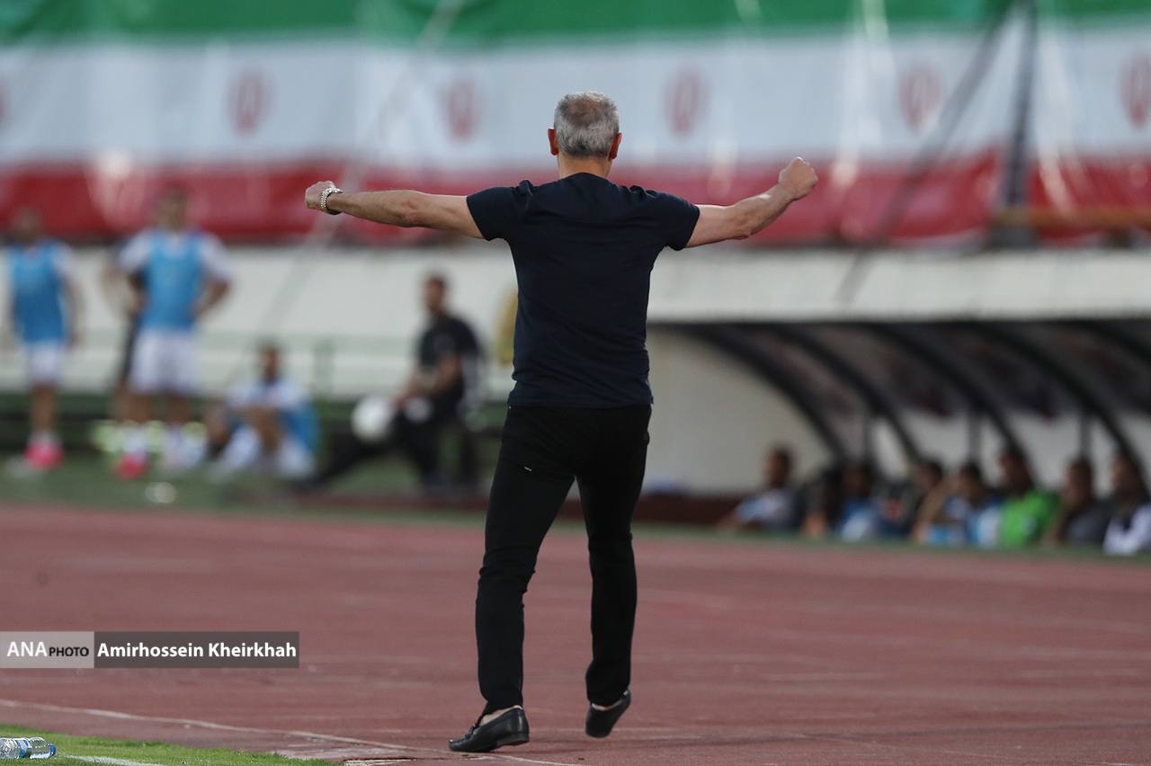 واکنشهای دیدنی گلمحمدی پس از جشنواره گل شاگردانش مقابل گلگهر+ تصاویر واکنشهای دیدنی گلمحمدی پس از جشنواره گل شاگردانش مقابل گلگهر+ تصاویر