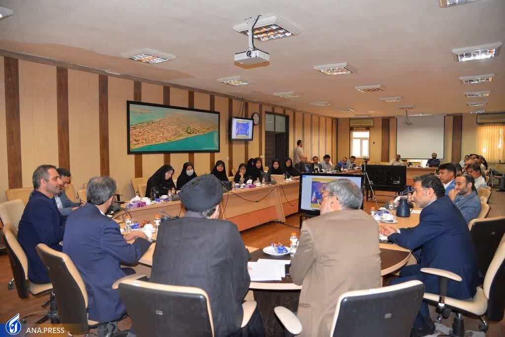 تصور اینکه مشکل آمریکا با جمهوری اسلامی است سادهانگارانه است/ آنها دنبال تجزیه ایران هستند تصور اینکه مشکل آمریکا با جمهوری اسلامی است سادهانگارانه است/ آنها دنبال تجزیه ایران هستند