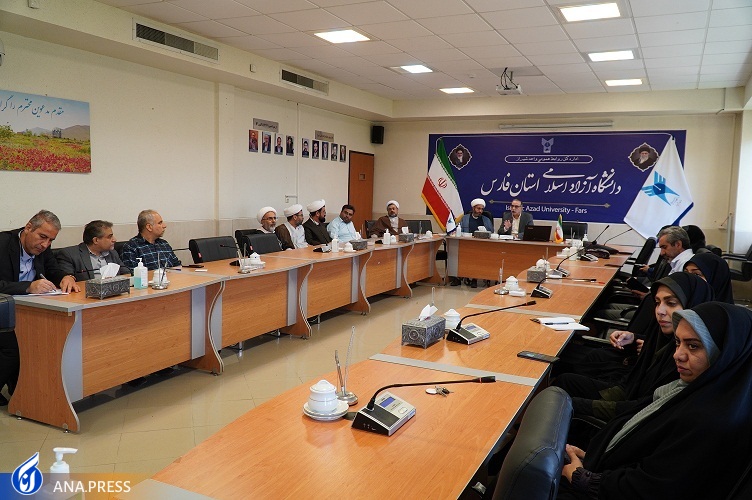 مقام معظم رهبری اسلامشناسی با رویکرد الهیات اجتماعی هستند مقام معظم رهبری اسلامشناسی با رویکرد الهیات اجتماعی هستند