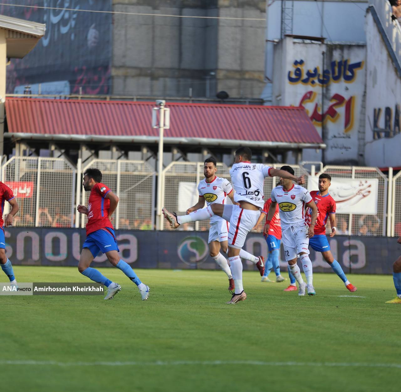 تصاویر گل اول پرسپولیس مقابل نساجی