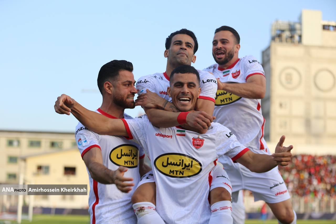 تصاویر گل اول پرسپولیس مقابل نساجی