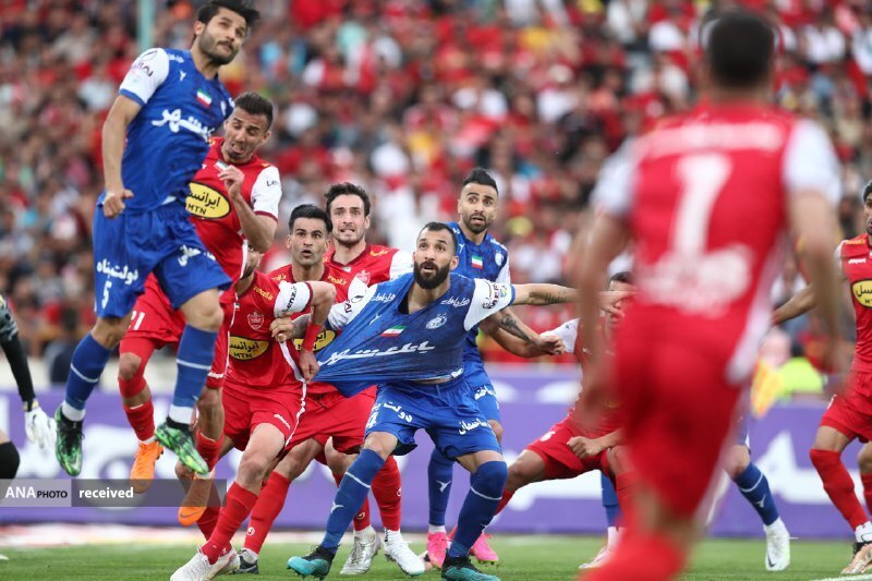 گل پرسپولیس با اشتباه داور رخ داد +عکس و فیلم گل پرسپولیس با اشتباه داور رخ داد +عکس و فیلم