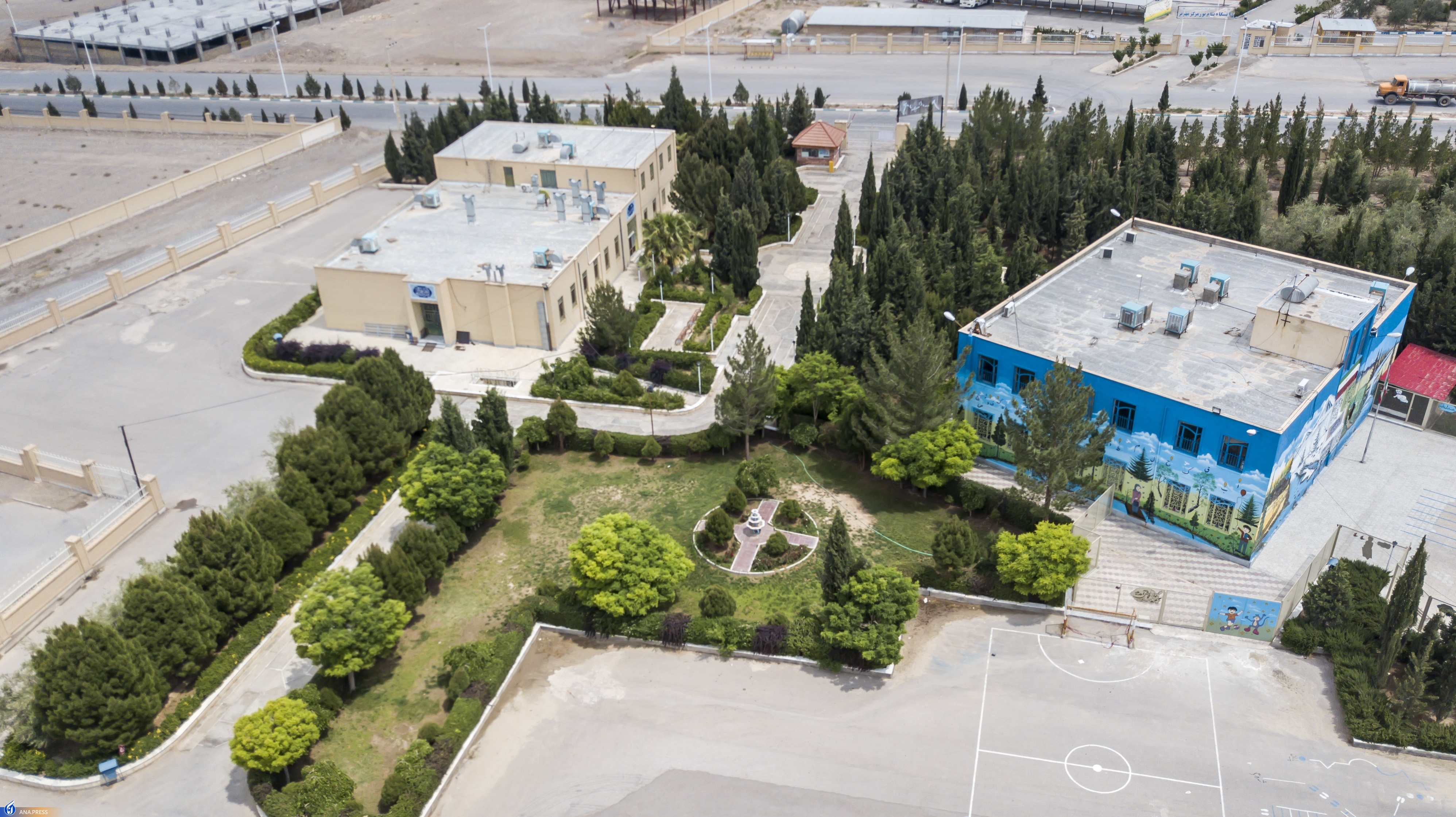 تولد بیست و یک سالگی دانشگاه آزاد اسلامی مهریز با سالها بالندگی علمی تولد بیست و یک سالگی دانشگاه آزاد اسلامی مهریز با سالها بالندگی علمی