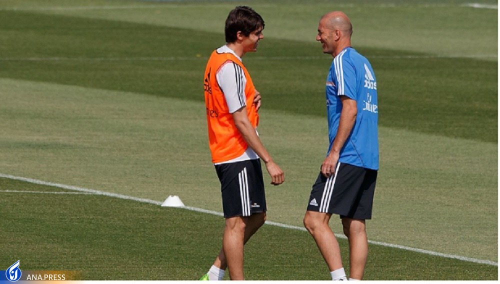 «رعد و برقی» که شنا و تنیس را دریبل کرد؛ پله، زیدان، مالدینی، جرارد و لمپارد، درباره کاکا چه میگویند؟ «رعد و برقی» که شنا و تنیس را دریبل کرد؛ پله، زیدان، مالدینی، جرارد و لمپارد، درباره کاکا چه میگویند؟