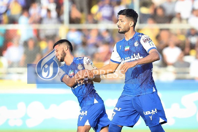 آه حسرت برای محبی پس از به هوا زدن پنالتی