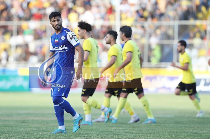 آه حسرت برای محبی پس از به هوا زدن پنالتی