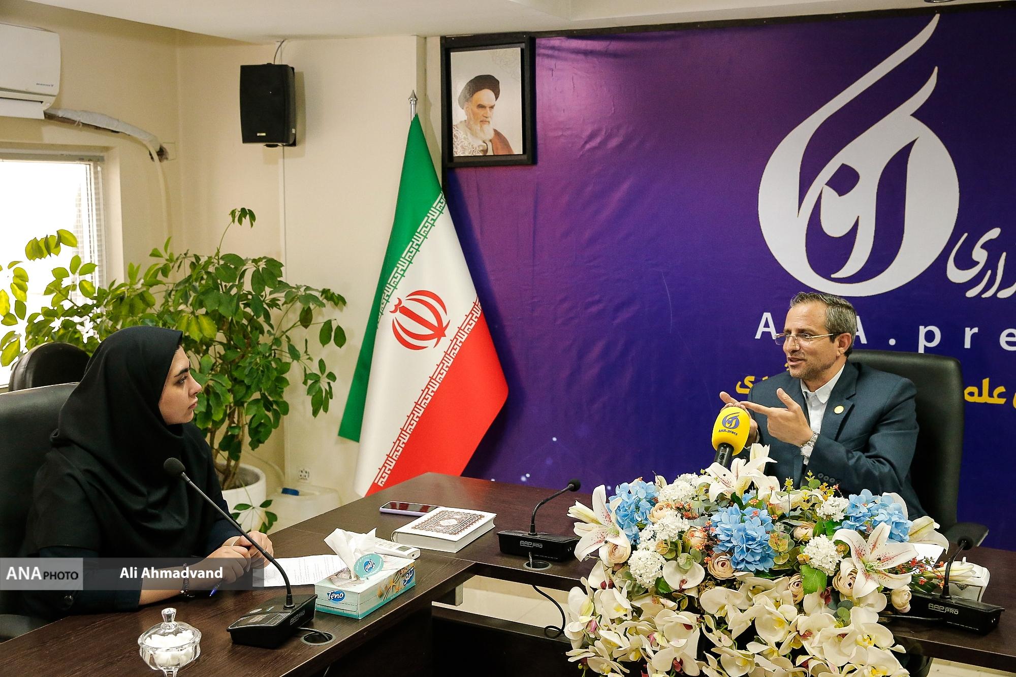 ۴۰۰۰ برنامه درسی در گذر زمان منسوخ شده است/ کدام رشته‌ها بیشترین و کمترین میزان اشتغال را دارند؟