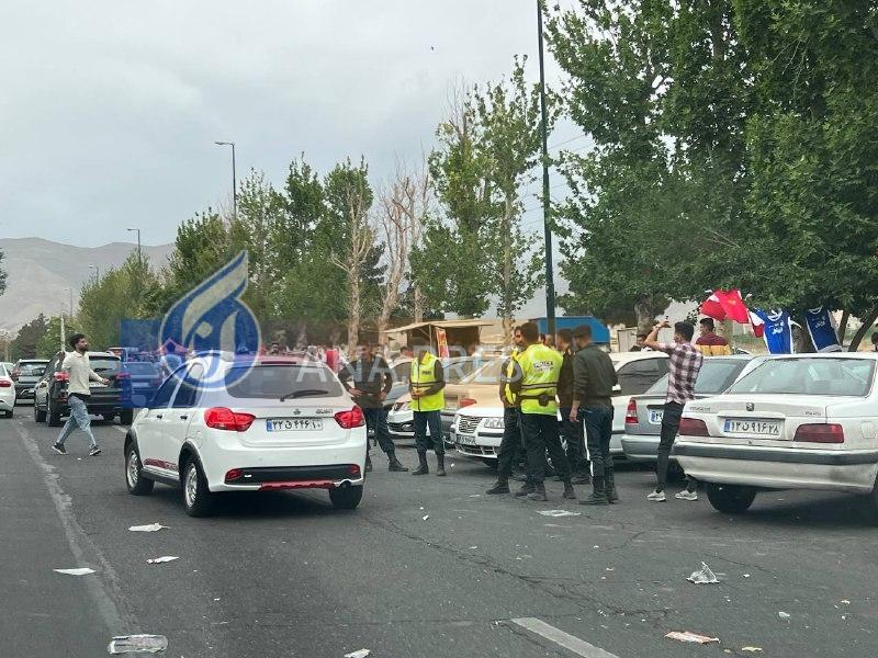 ممانعت ماموران از افراد بدون بلیت به ورزشگاه+ فیلم ممانعت ماموران از افراد بدون بلیت به ورزشگاه+ فیلم