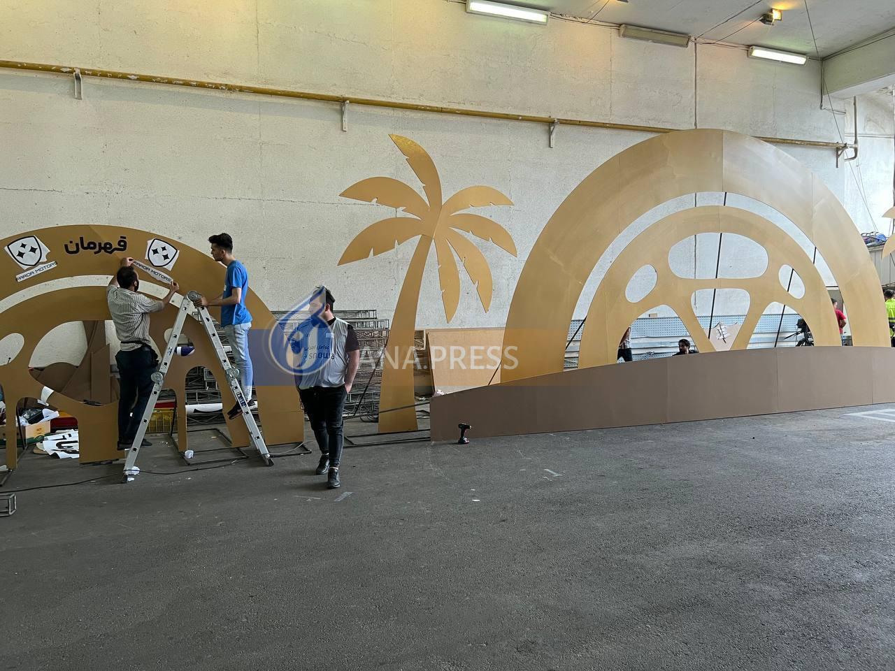 ممانعت ماموران از افراد بدون بلیت به ورزشگاه/ کری داغ آبیپوشان برای گلر ملیپوش+ عکس و فیلم ممانعت ماموران از افراد بدون بلیت به ورزشگاه/ کری داغ آبیپوشان برای گلر ملیپوش+ عکس و فیلم