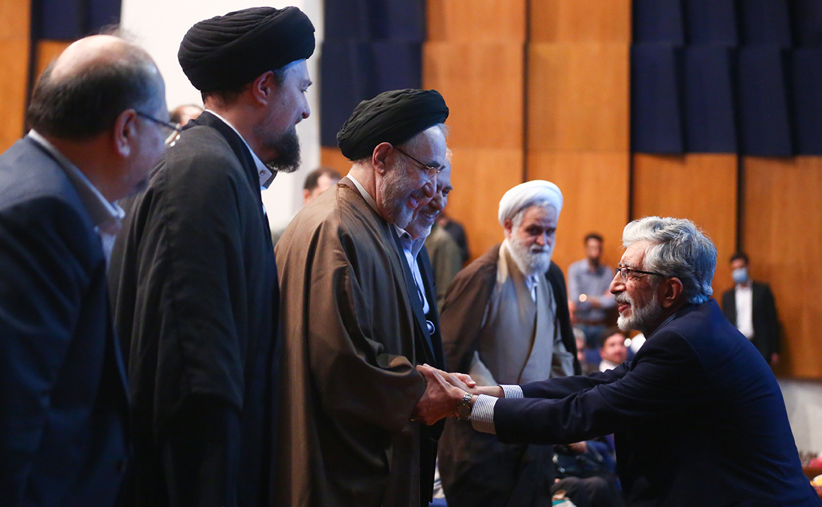 واکنش دفتر حدادعادل درباره انتشار یک عکس و حواشی آن واکنش دفتر حدادعادل درباره انتشار یک عکس و حواشی آن