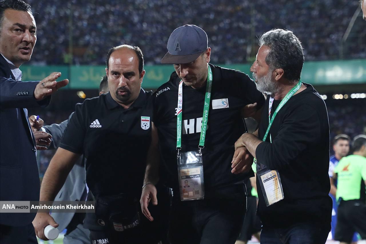 صحنههای دلخراش و اتفاقاتی که فقط در دربی تهران می بینید+تصاویر صحنههای دلخراش و اتفاقاتی که فقط در دربی تهران می بینید+تصاویر