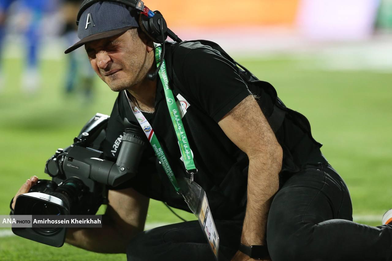 صحنههای دلخراش و اتفاقاتی که فقط در دربی تهران می بینید+تصاویر صحنههای دلخراش و اتفاقاتی که فقط در دربی تهران می بینید+تصاویر