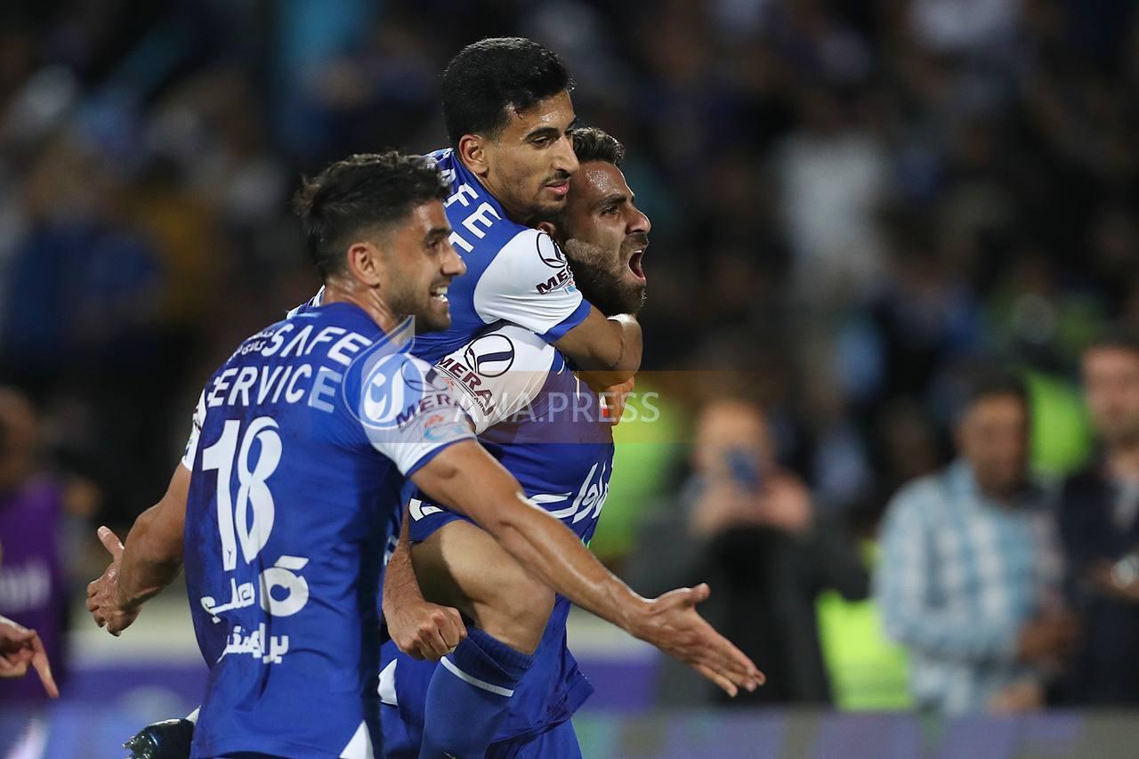 سه گل مدافع استقلال در چهار بازی آخر / مرادمند گل زد، بغض کرد و تعویض شد+ تصاویر