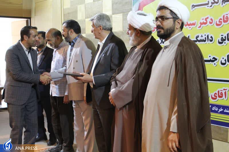 باید در تدریس علوم با نوآوری و نیازهای جامعه همراه شویم باید در تدریس علوم با نوآوری و نیازهای جامعه همراه شویم