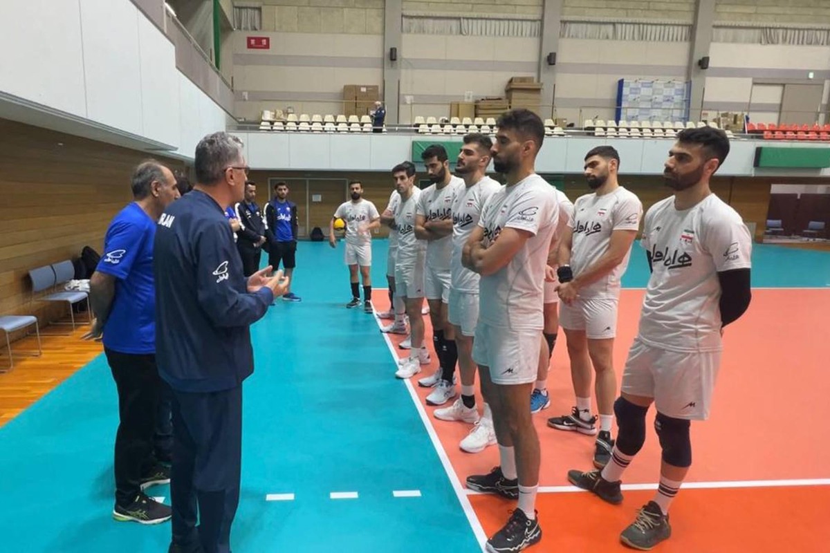 سرمربی تیم ملی بیمار شد  برگزاری تمرین والیبالیست‌ها در غیاب عطایی