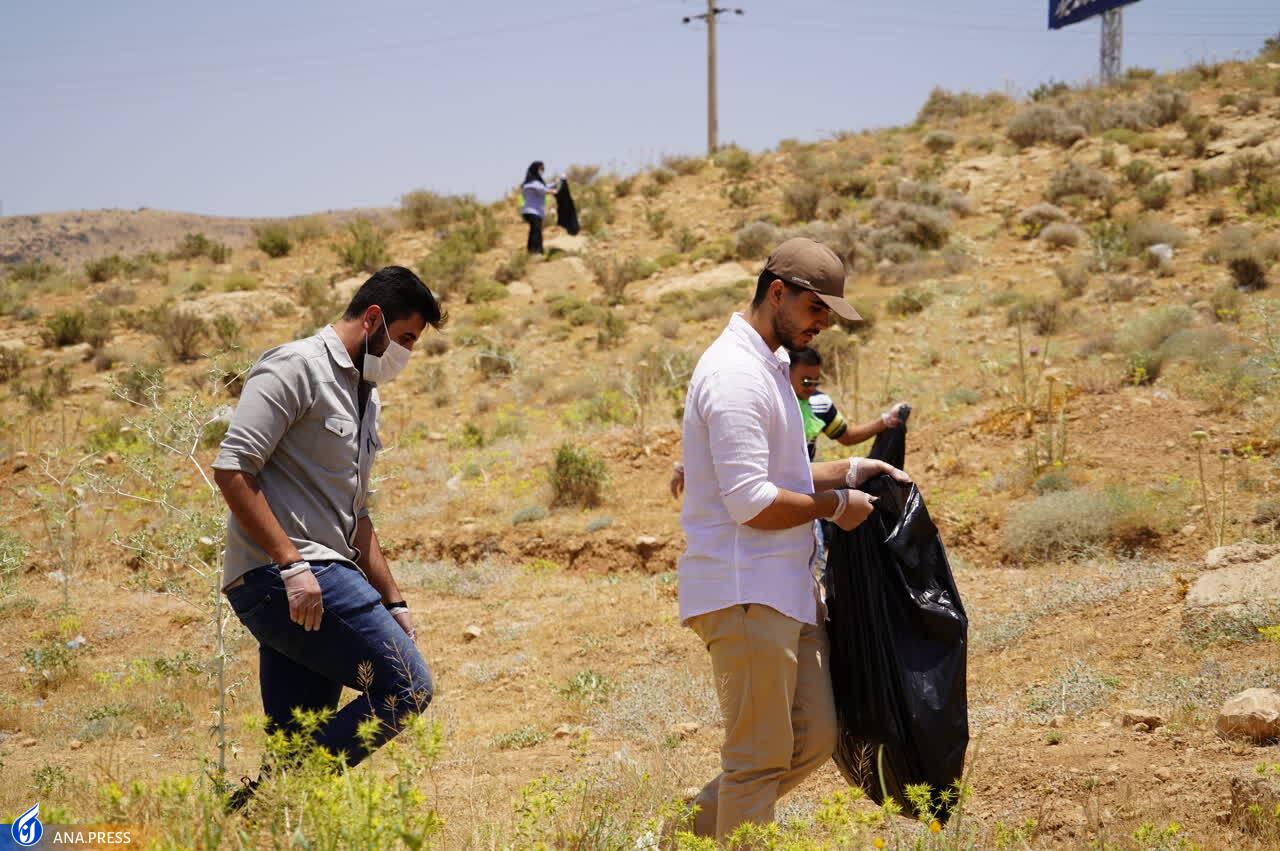 پیشتازی محققان دانشگاه آزاد اسلامی برای رفع مشکل تسویه پساب واحدهای صنعتی استان فارس پیشتازی محققان دانشگاه آزاد اسلامی برای رفع مشکل تسویه پساب واحدهای صنعتی استان فارس