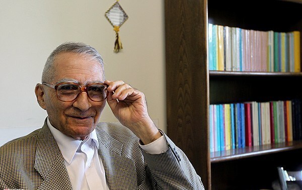 بازنشستگی و فراغت از فلسفه برای استاد مجتهدی معنا ندارد