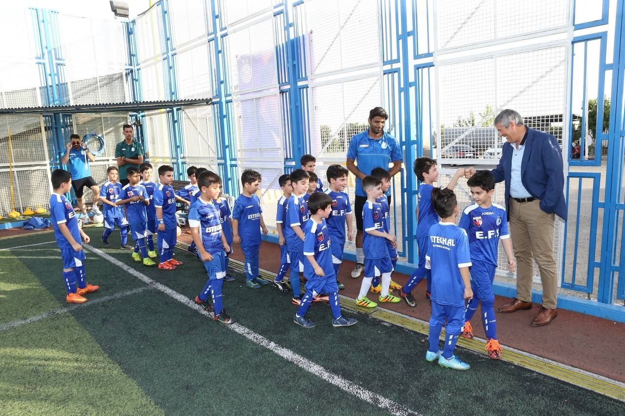 بازدید گزینه سرمربیگری استقلال از امکانات کمپ حجازی+تصاویر بازدید گزینه سرمربیگری استقلال از امکانات کمپ حجازی+تصاویر