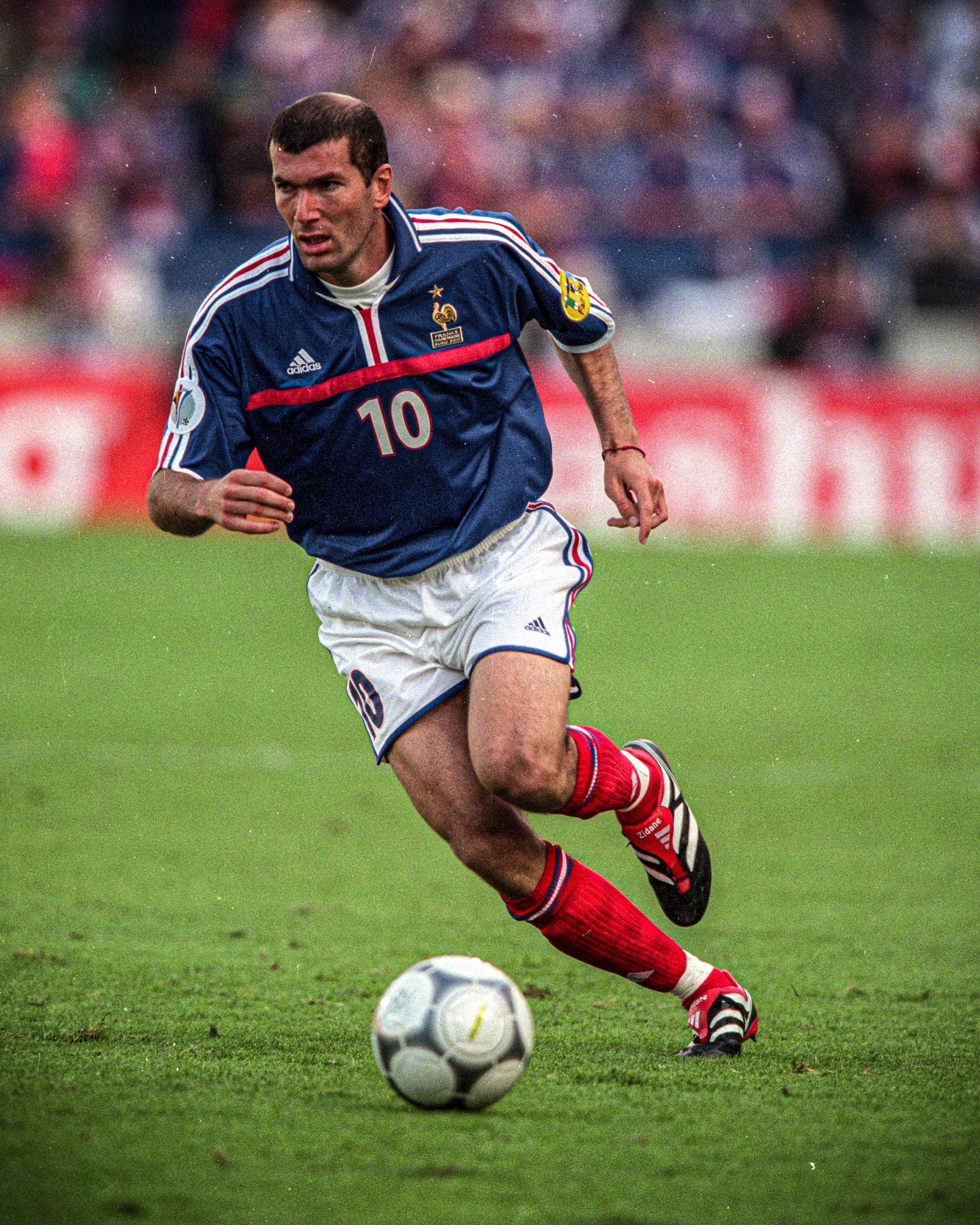 حالا وقت مربیگری تیم فرانسه نیست؛ زیدان در ۲ سال دوری از فوتبال چکار میکند؟ حالا وقت مربیگری تیم فرانسه نیست؛ زیدان در ۲ سال دوری از فوتبال چکار میکند؟