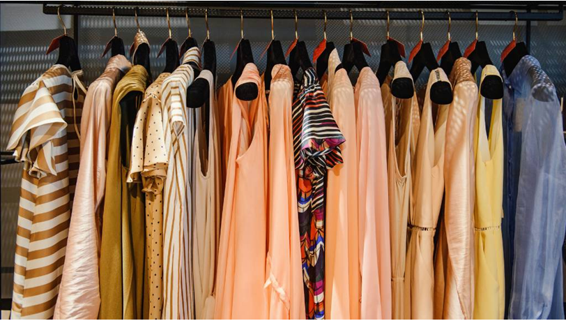 نقش پارچه در طراحی مد