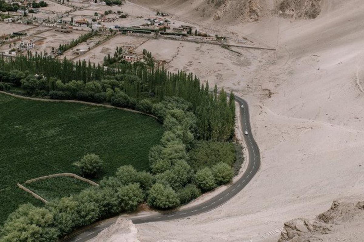 راهکارهای موثر برای مهار پدیده بیابانزدایی کدامند؟ / کاربرد فناوری نانو پلیمرهای فوق جاذب آب در بیابانزدایی راهکارهای موثر برای مهار پدیده بیابانزدایی کدامند؟ / کاربرد فناوری نانو پلیمرهای فوق جاذب آب در بیابانزدایی