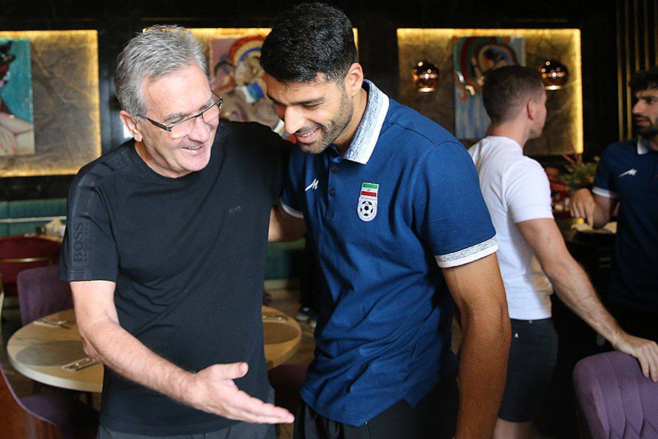 حضور برانکو در اردوی تیم ملی فوتبال/ تجدید خاطره با سرمربی سابق تیم ملی+تصاویر حضور برانکو در اردوی تیم ملی فوتبال/ تجدید خاطره با سرمربی سابق تیم ملی+تصاویر