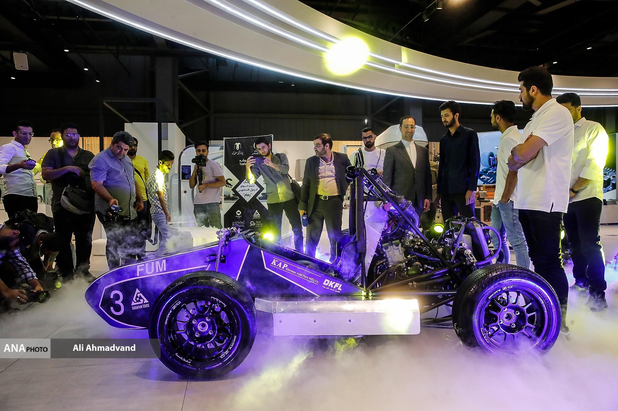 خودروی ایرانی رهام با ۸۰ کشور دنیا رقابت میکند خودروی ایرانی رهام با ۸۰ کشور دنیا رقابت میکند